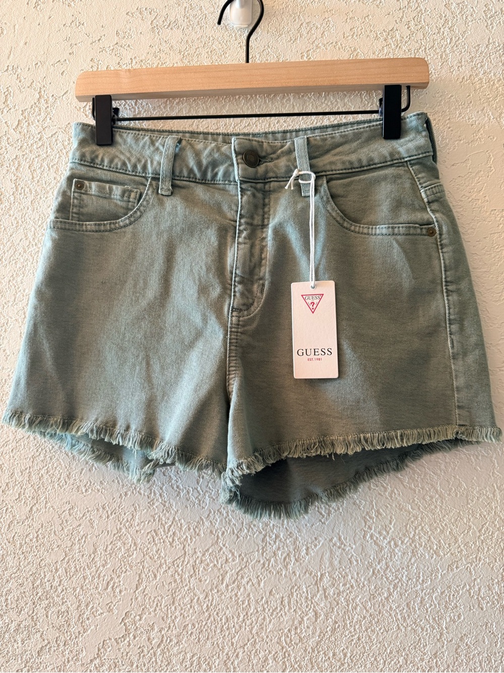 GUESS Vintage‎ Mom Denim Cutoff Frayed Hem High Waisted Green Shorts Size 27